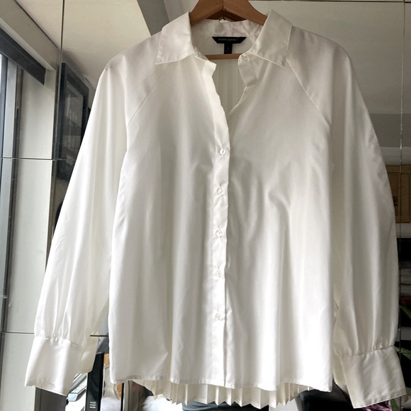 Banana Republic Small/ Medium Blouse - Picture 2 of 8